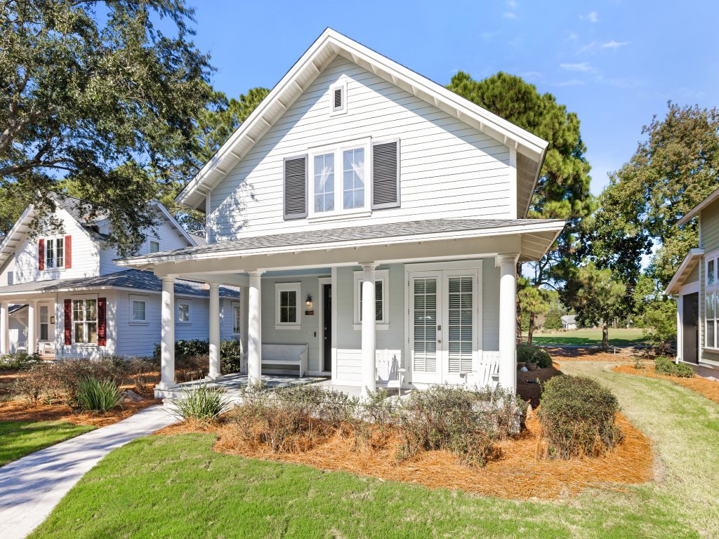 1366 Laurel Grove Vacation Rental in Miramar Beach - RedAwning