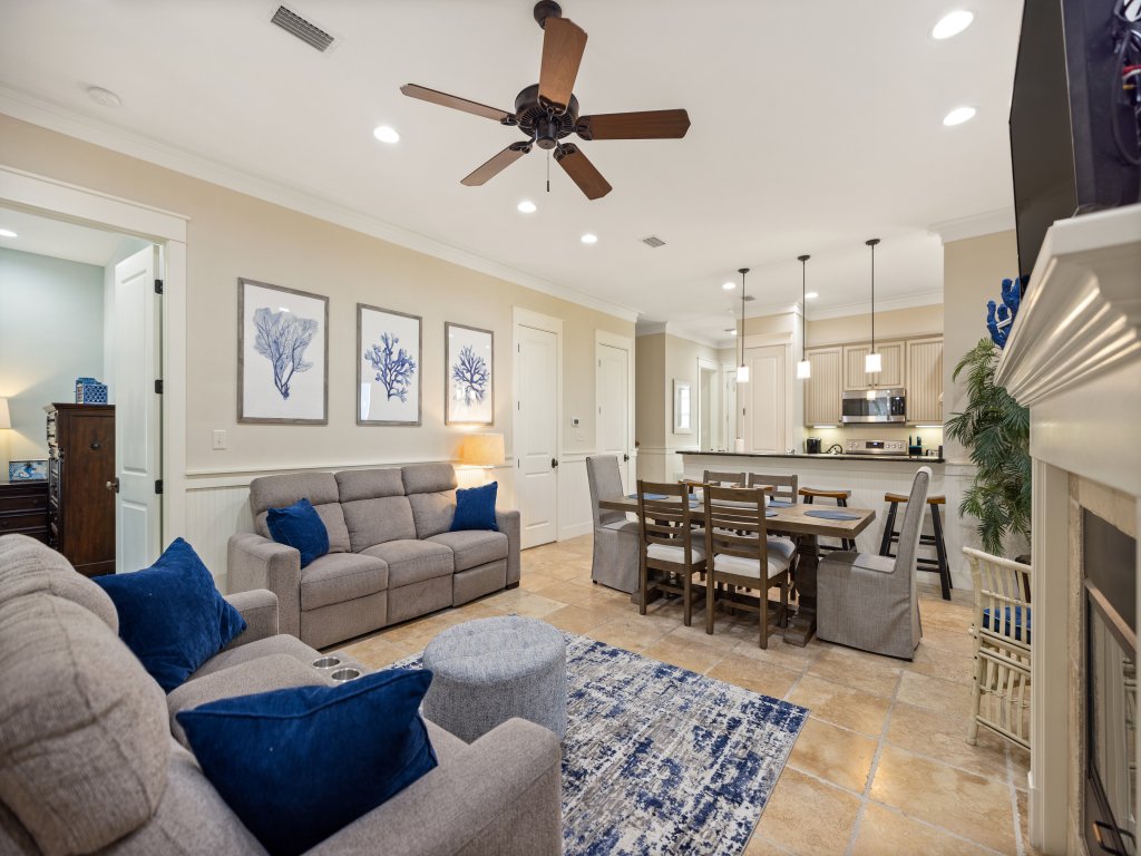 2465 Bungalo Vacation Rental in Miramar Beach - RedAwning