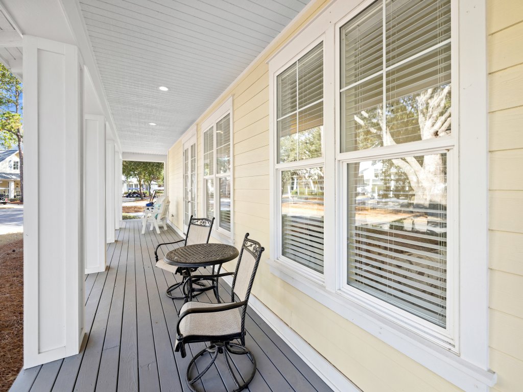 1381 Laurel Grove Vacation Rental in Miramar Beach - RedAwning