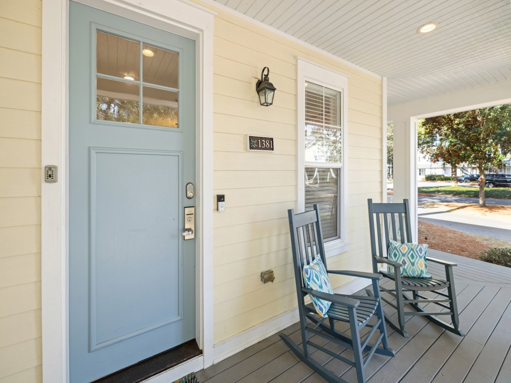 1381 Laurel Grove Vacation Rental in Miramar Beach - RedAwning