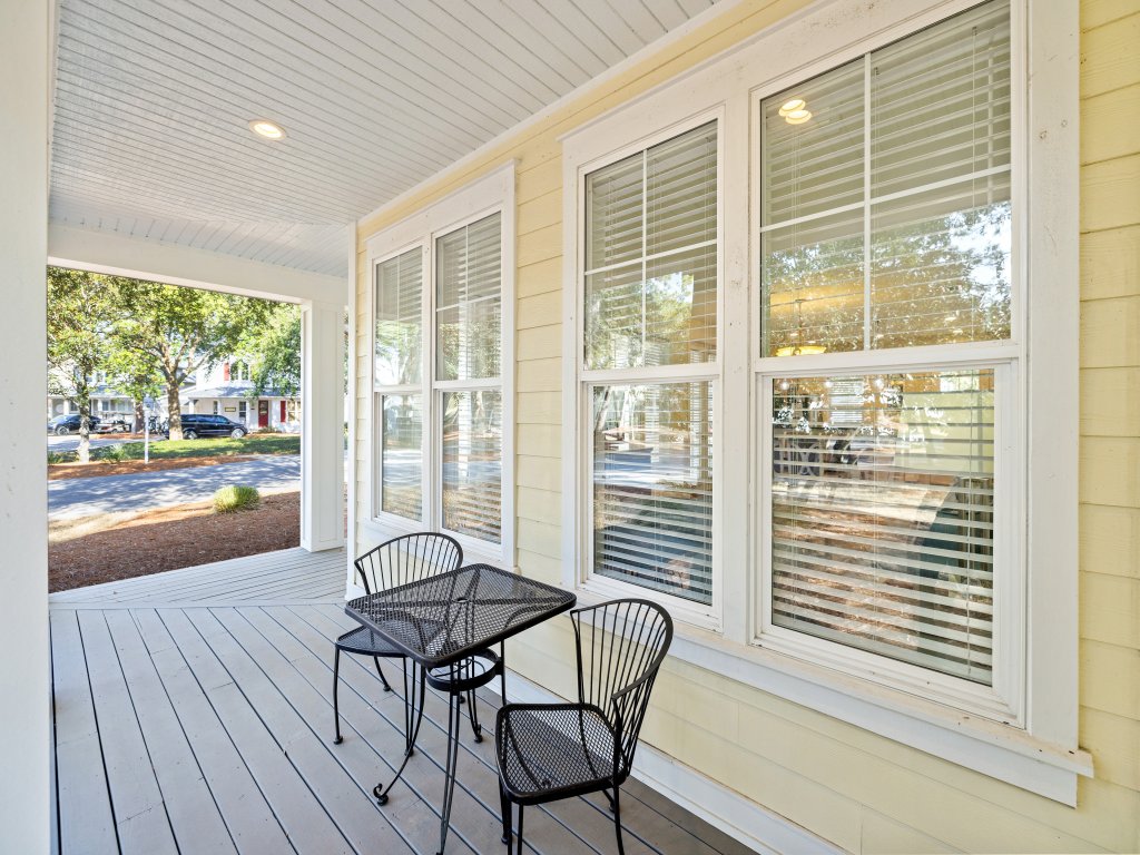 1381 Laurel Grove Vacation Rental in Miramar Beach - RedAwning