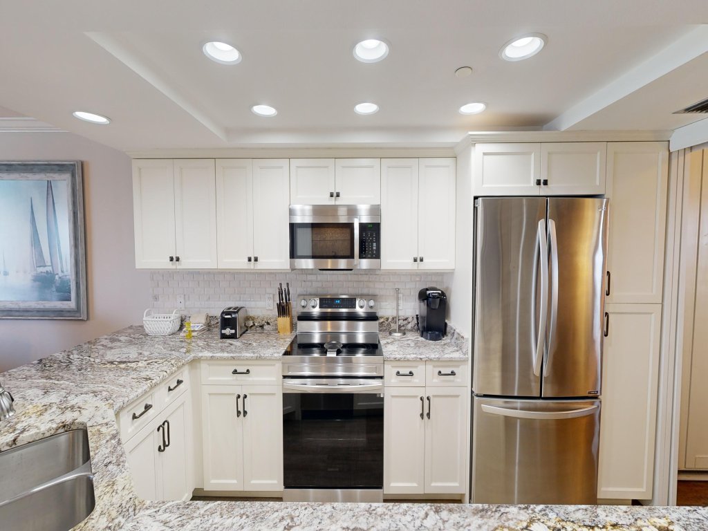 IR 605 Completely Renovated Gulf front 2 BR with washer/dryer and amazing views Vacation Rental in Destin - RedAwning