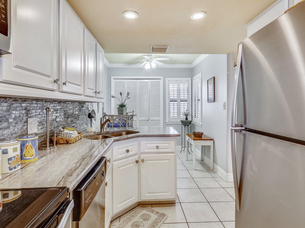 IR 310 is a 2 BR Gulf view with Washer Dryer over 1300 sf and Free Beach Set up Vacation Rental in Destin - RedAwning