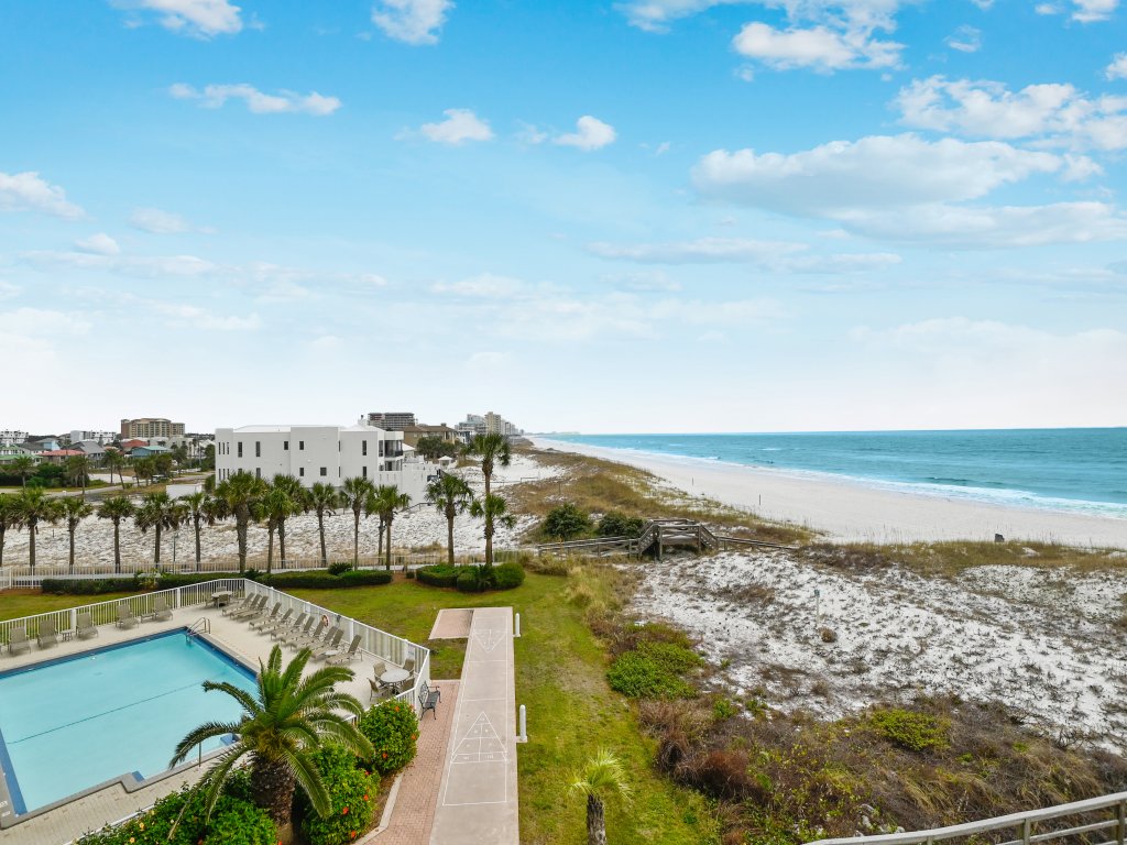 Destin on the Gulf 407 Sleeps 8. Fantastic Gulf View Vacation Rental in Destin - RedAwning
