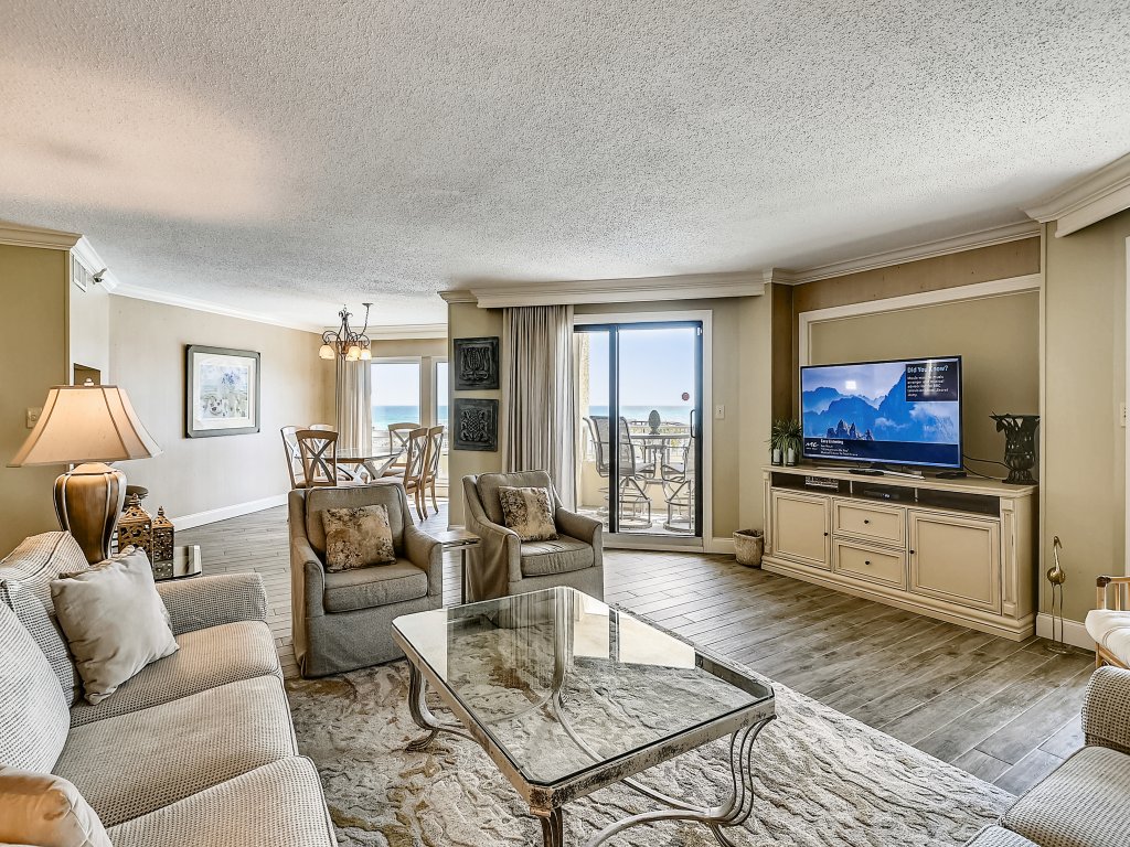 Inlet Reef 109 is a gulf front 3 BR sleeps 8 Vacation Rental in Destin - RedAwning