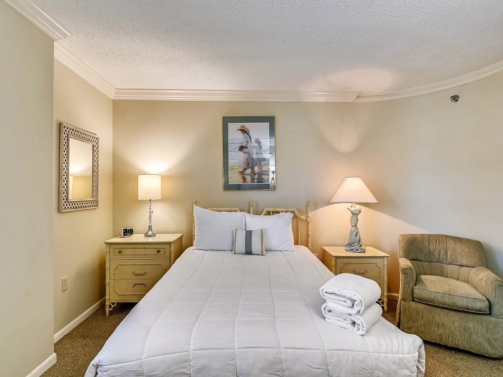 Inlet Reef 109 is a gulf front 3 BR sleeps 8 Vacation Rental in Destin - RedAwning