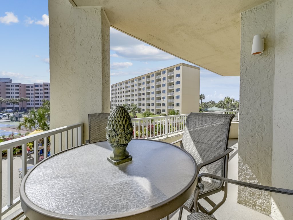 Inlet Reef 109 is a gulf front 3 BR sleeps 8 Vacation Rental in Destin - RedAwning