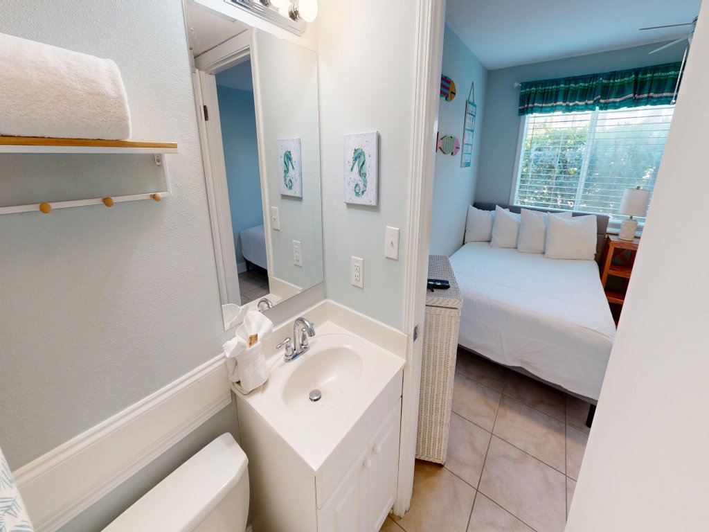 Southbay 43 -  2 BR Townhome Vacation Rental in Destin - RedAwning