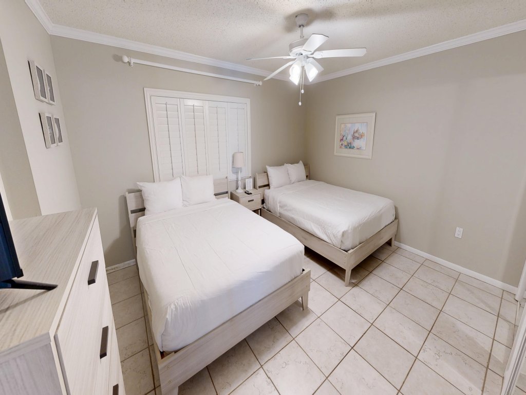Shoreline Towers 2074- 2 BR with Great Gulf Views on the beach - Sleeps 6 Vacation Rental in Destin - RedAwning