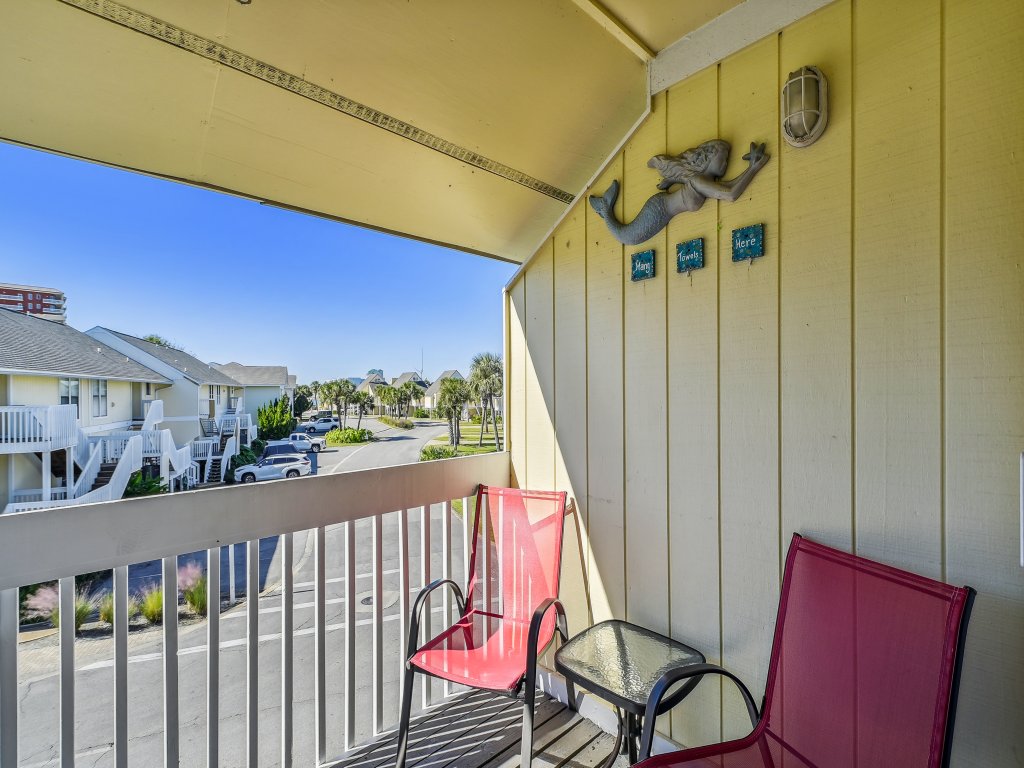 SPC8245 - Studio with Murphy bed and some upgrades - Sleeps 4 Vacation Rental in Destin - RedAwning