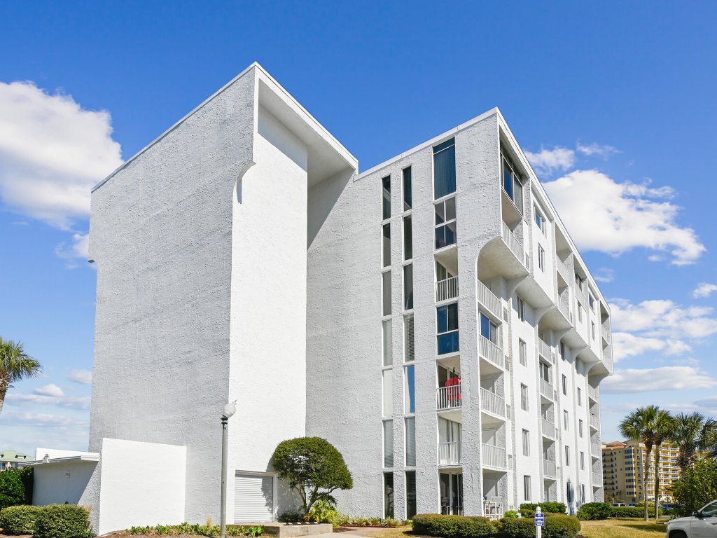 Dolphin Point 103B - Harbor View 2 BR on ground floor - Great Rates Vacation Rental in Destin - RedAwning