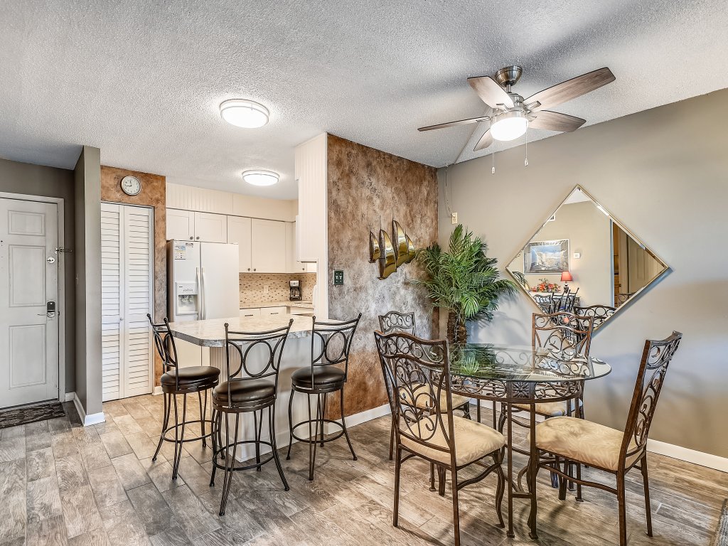 Dolphin Point 103B - Harbor View 2 BR on ground floor - Great Rates Vacation Rental in Destin - RedAwning