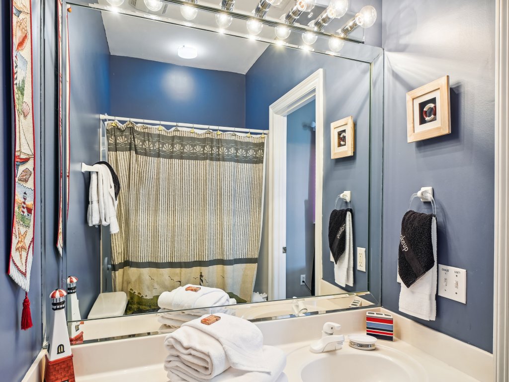 Oceania 907 - Gulf Front 3 BR top floor - views are amazing! - sleeps 6 Vacation Rental in Destin - RedAwning