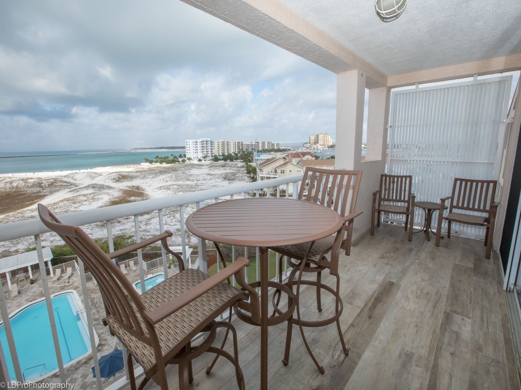 Magnolia House 606 - Luxury Top Floor 1 BR - Stunning Views Vacation Rental in Destin - RedAwning