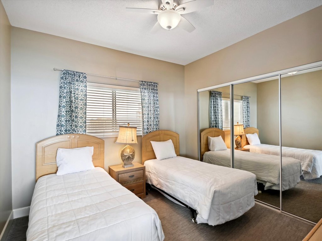 Oceania 705 - Beautiful 3 BR facing the gulf with spacious 40ft balcony Vacation Rental in Destin - RedAwning