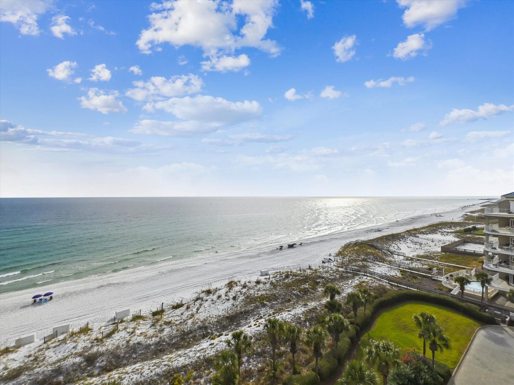 Oceania 705 - Beautiful 3 BR facing the gulf with spacious 40ft balcony Vacation Rental in Destin - RedAwning