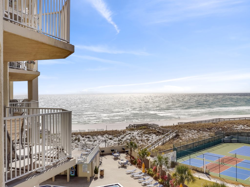 IR 411 is a 2 BR 2 Ba that is spacious and beautifully decorated - Sleeps 6 Vacation Rental in Destin - RedAwning