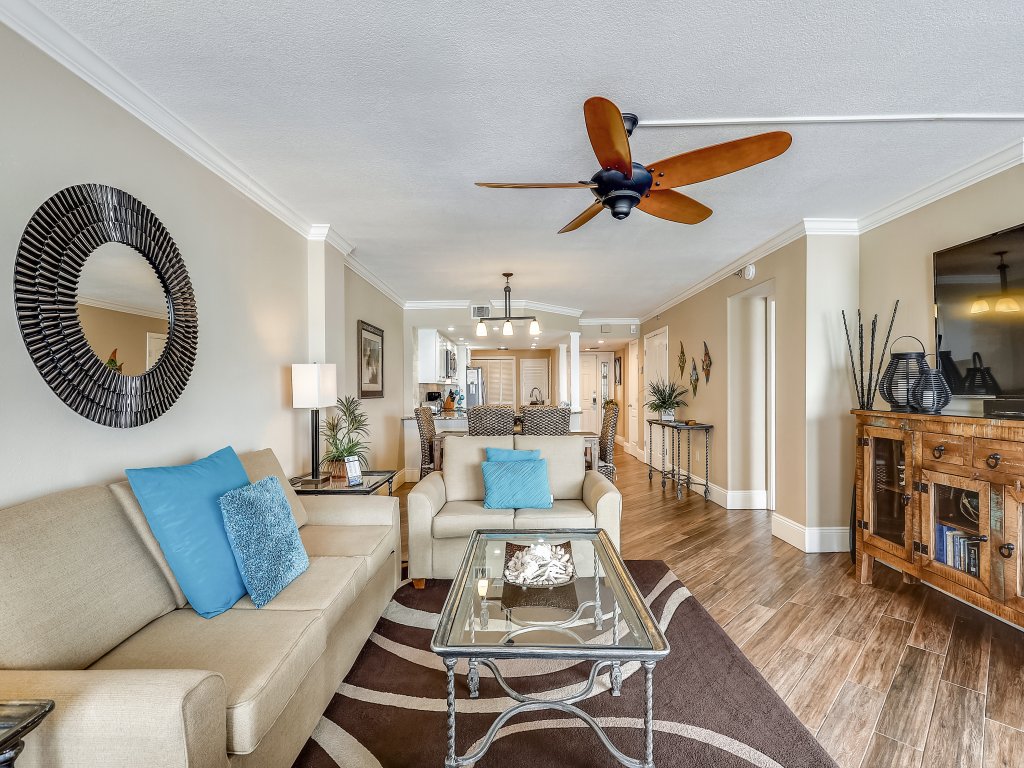 IR 303 is a fully Renovated 2 BR Gulf Front with amazing views - Washer/Dryer Vacation Rental in Destin - RedAwning