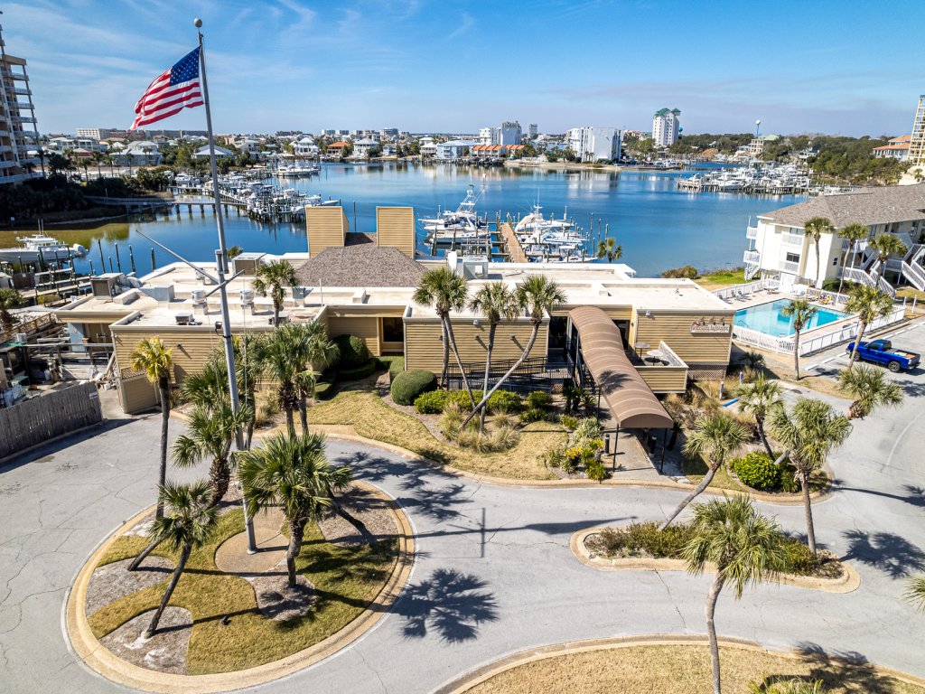 SPC 9206- Gorgeous 1 BR - sleeps 6 Vacation Rental in Destin - RedAwning