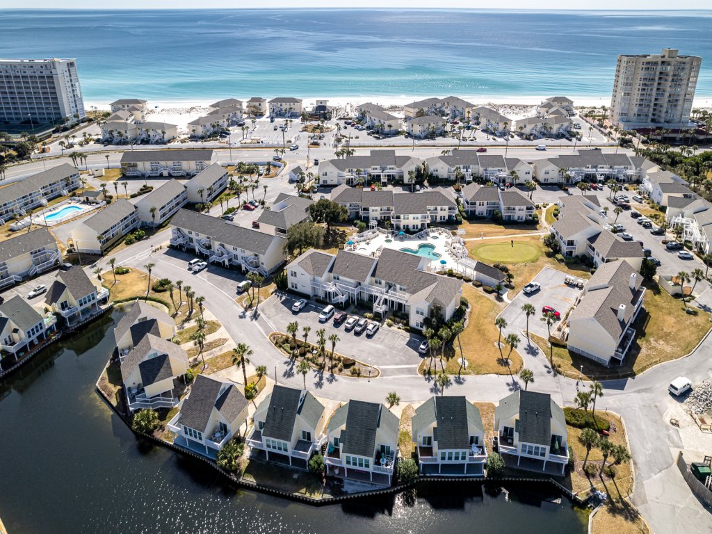 SPC 2119 - Beautiful 2nd Floor 1 BR - sleeps 4 Vacation Rental in Destin - RedAwning