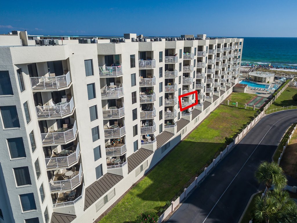 IR 213 is a beautifully updated Gulfview 2 BR with amazing rates - Sleeps 8 Vacation Rental in Destin - RedAwning