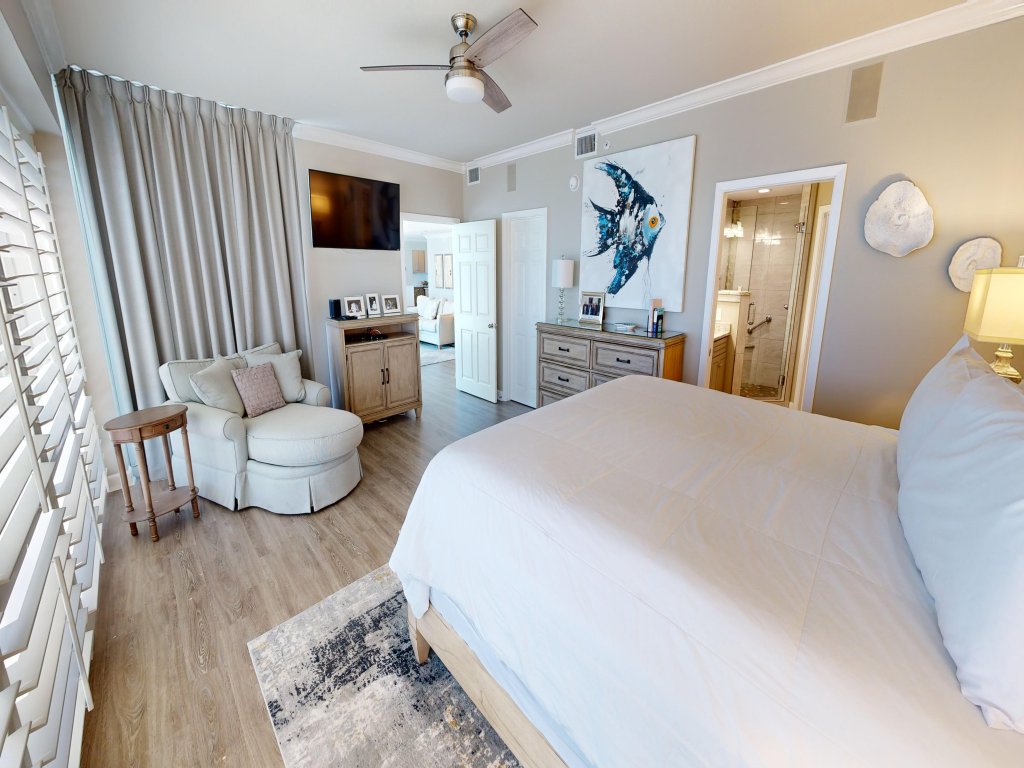 Stunning Luxury in this Gulf front 3 BR 3 Ba and amazing views Vacation Rental in Destin - RedAwning