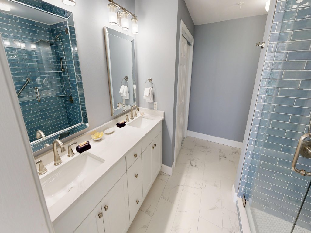 Oceania 607 - 3 BR 3 Ba right on the beach - sleeps 8 Vacation Rental in Destin - RedAwning