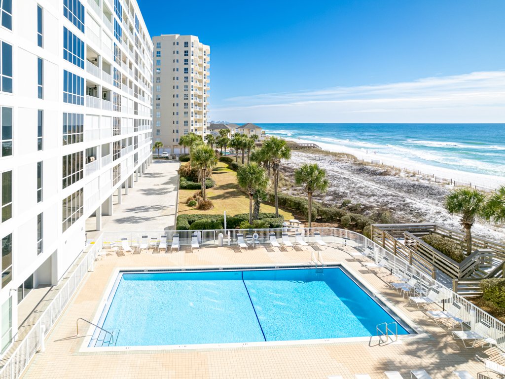 Oceania 407 Beautiful 3 BR right on the beach with 40ft balcony Vacation Rental in Destin - RedAwning