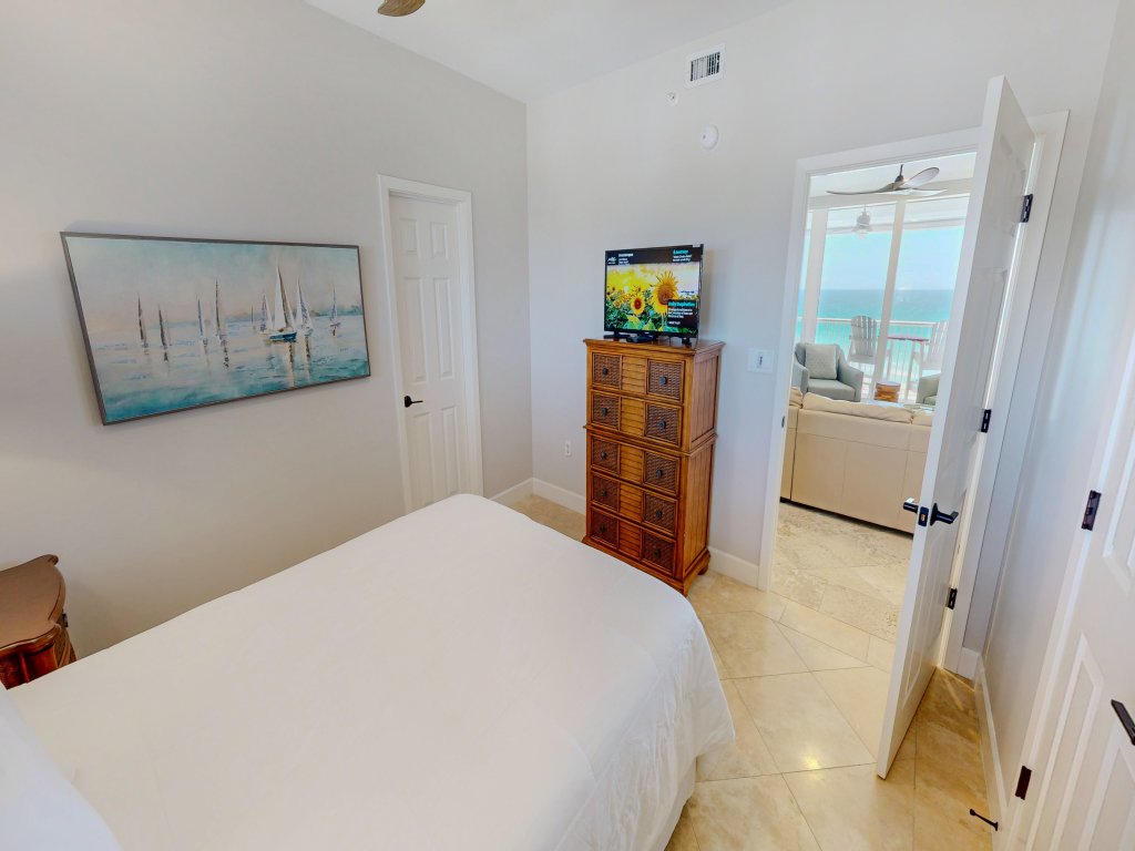 Oceania 407 Beautiful 3 BR right on the beach with 40ft balcony Vacation Rental in Destin - RedAwning