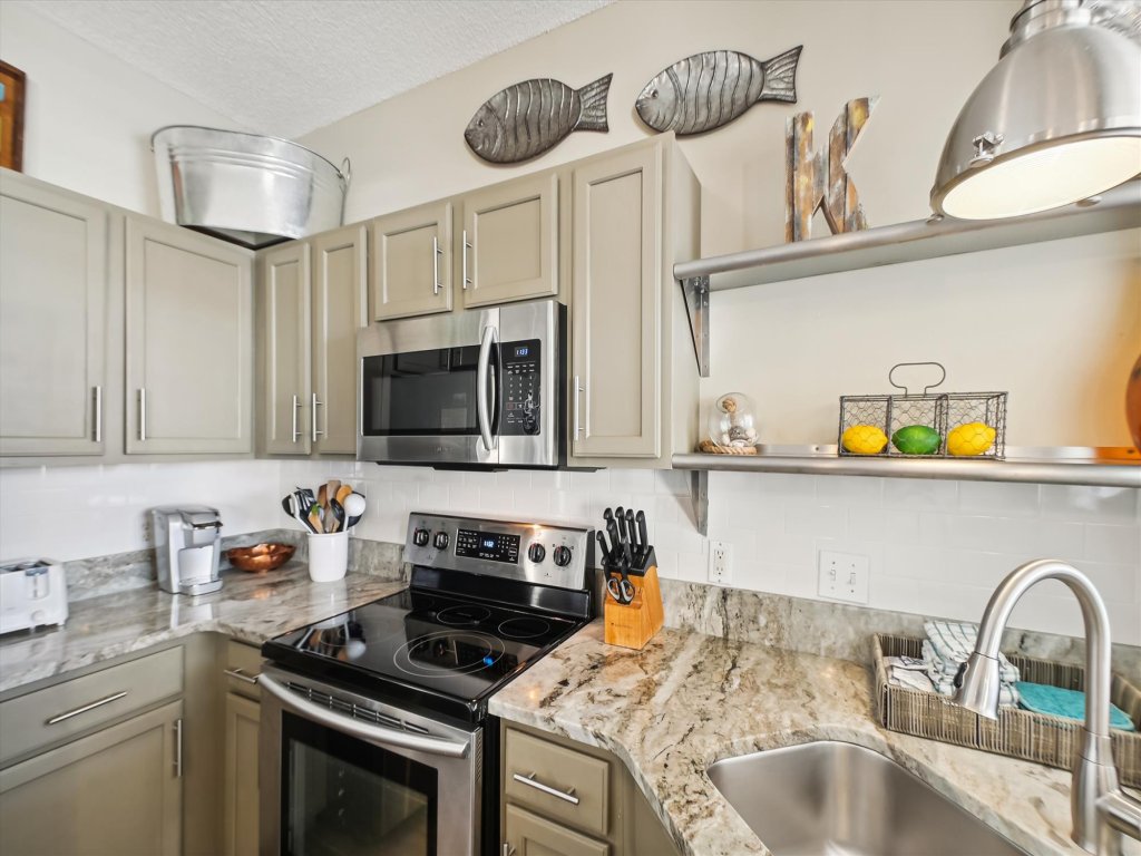 SPC 9214 - Beautiful Upstairs 2 BR in Beachwalk area of Sandpiper Cove Vacation Rental in Destin - RedAwning