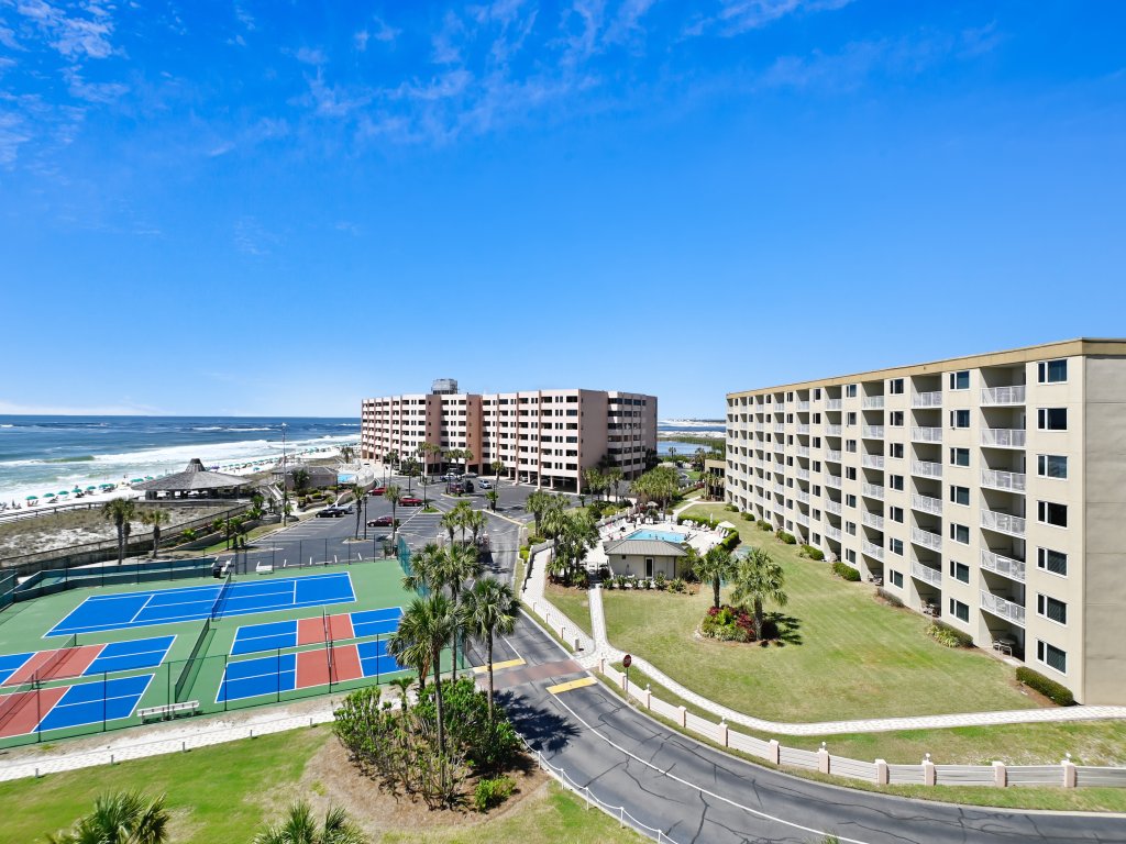 IR 510 is a open floor plan 2 BR with great gulf views and free beach set up Vacation Rental in Destin - RedAwning
