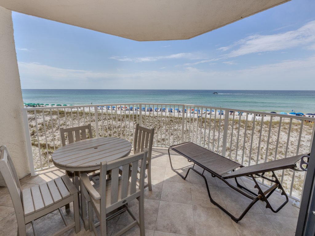 Inlet Reef 204 is a stunning 2 BR Gulf front - Recently Renovated Vacation Rental in Destin - RedAwning