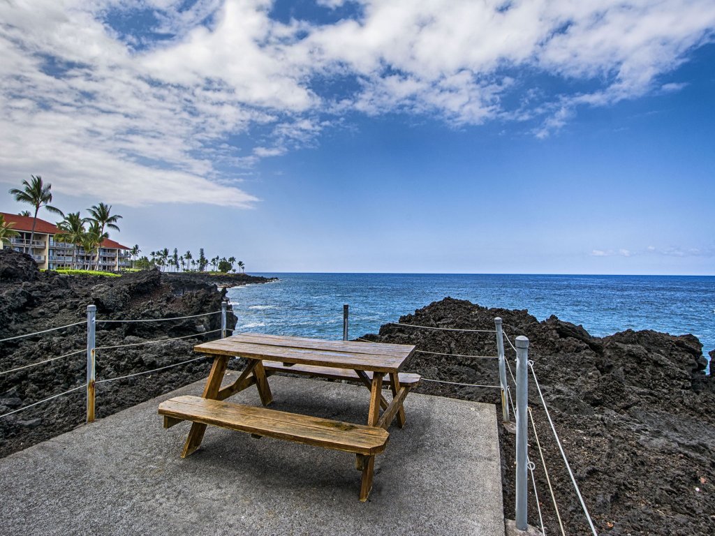 Keauhou Kona Surf & Racquet Club#3-202 Vacation Rental in Kailua Kona - RedAwning