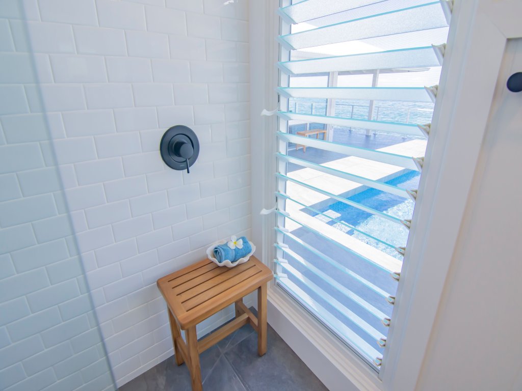 Turtle Rock Vacation Rental in Kailua Kona - RedAwning