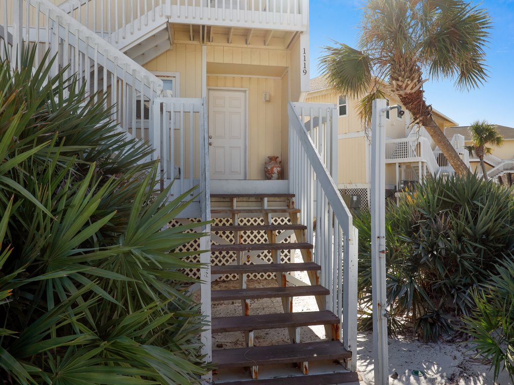 SPC 1119 - 1 BR on the Beachside of Sandpiper Cove - sleeps 4 Vacation Rental in Destin - RedAwning