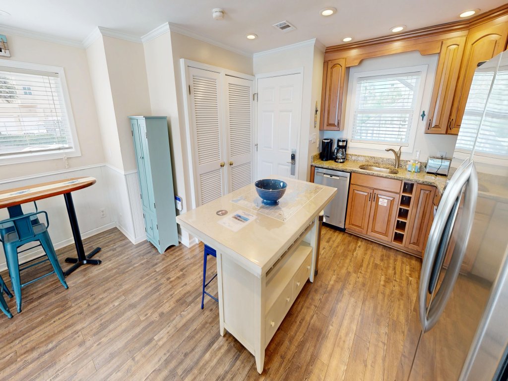 SPC 1119 - 1 BR on the Beachside of Sandpiper Cove - sleeps 4 Vacation Rental in Destin - RedAwning