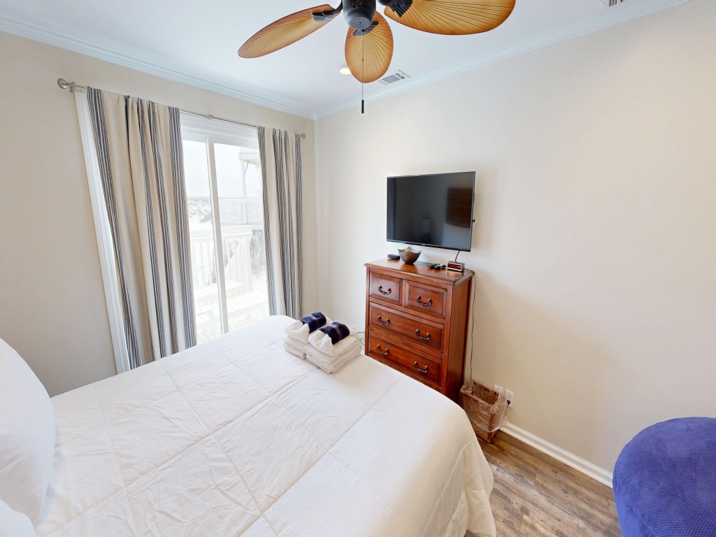 SPC 1119 - 1 BR on the Beachside of Sandpiper Cove - sleeps 4 Vacation Rental in Destin - RedAwning