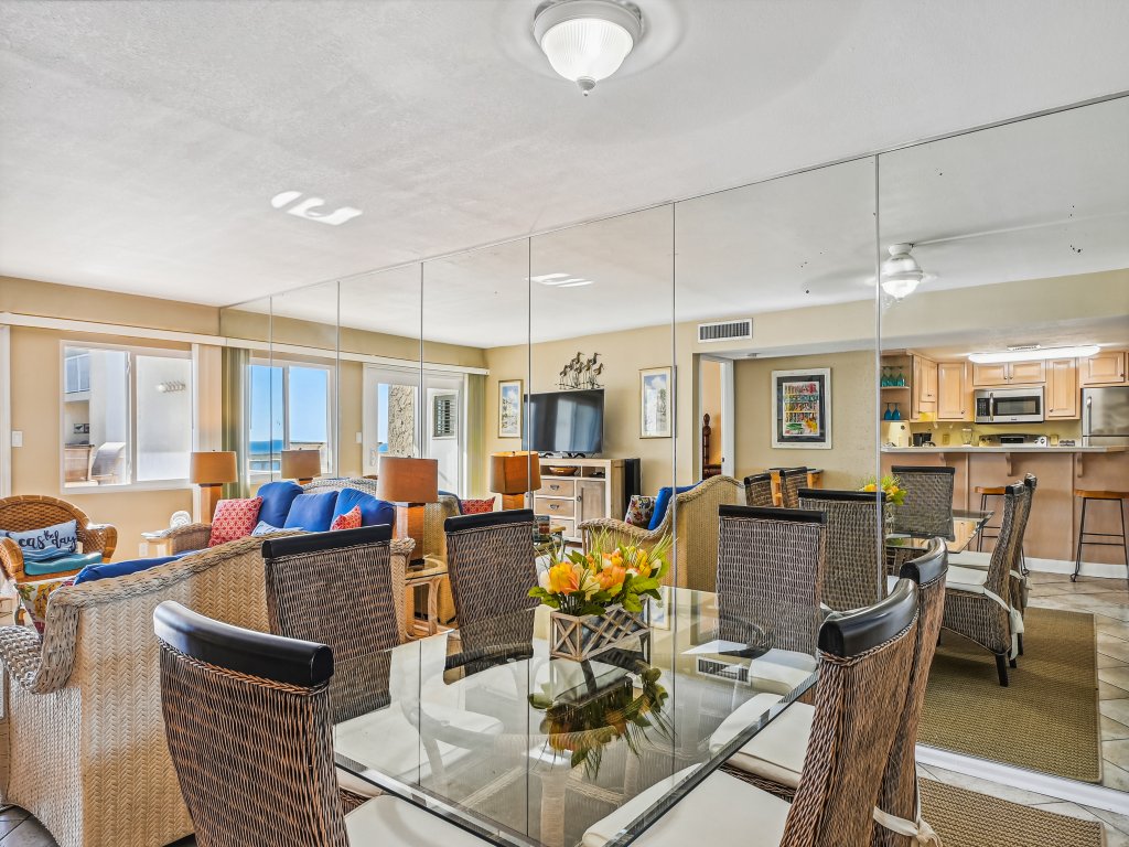 HSR 614 is a beautifully updated Gulf front 2 BR Vacation Rental in Destin - RedAwning