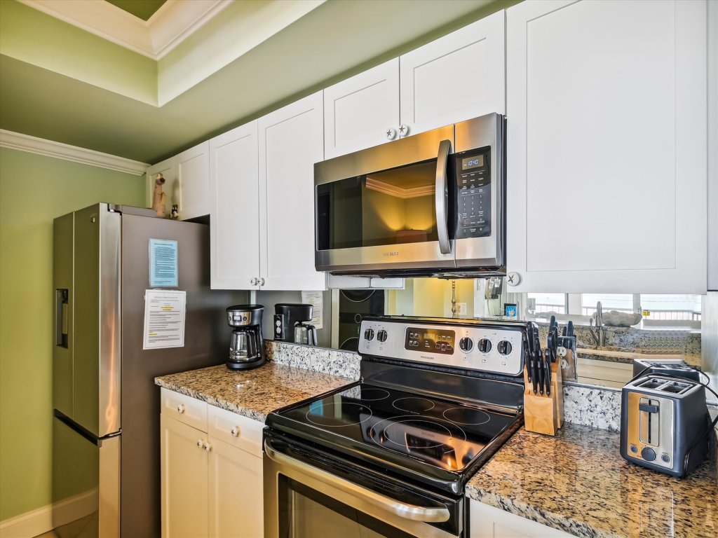 Magnolia House 309 is a Luxury 1 BR with Free Beach Service for 2 Vacation Rental in Destin - RedAwning