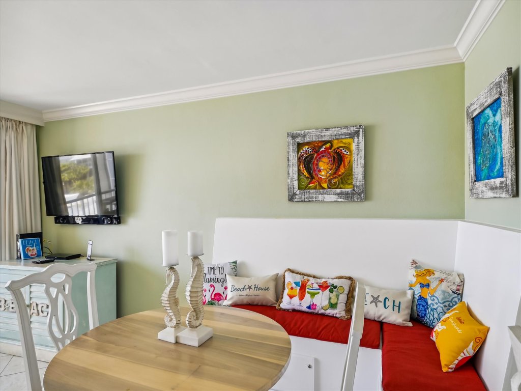 Magnolia House 309 is a Luxury 1 BR with Free Beach Service for 2 Vacation Rental in Destin - RedAwning