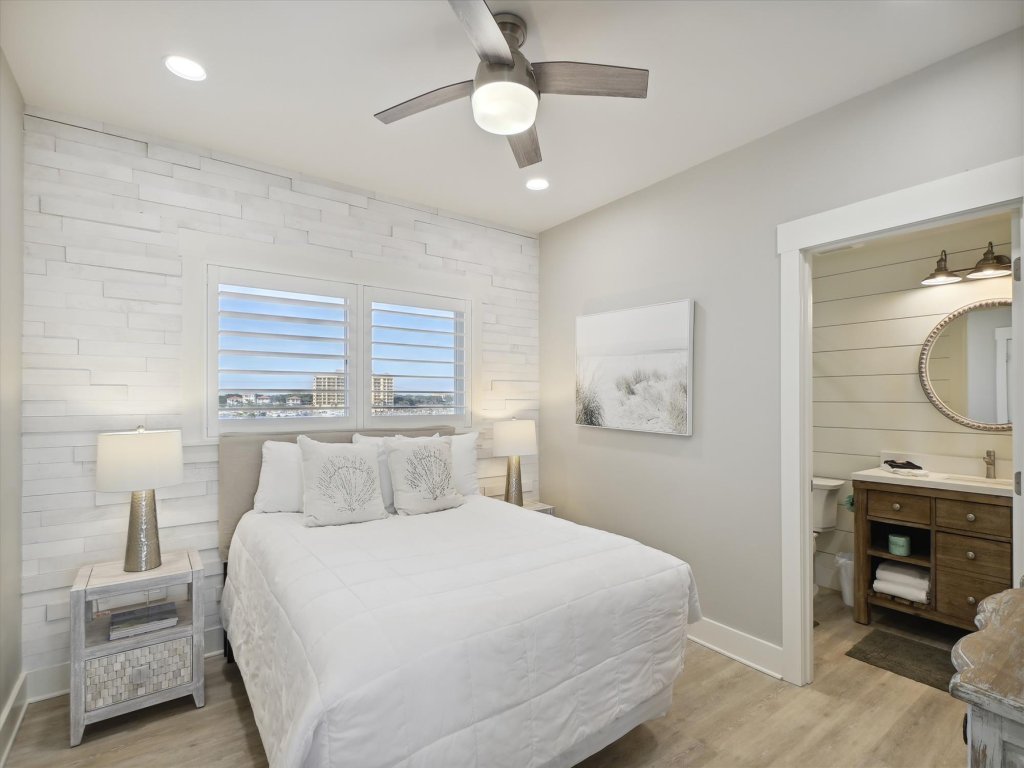 Oceania 307 - 3 BR 3 Ba - Gulf front! and almost 2000 sf Vacation Rental in Destin - RedAwning