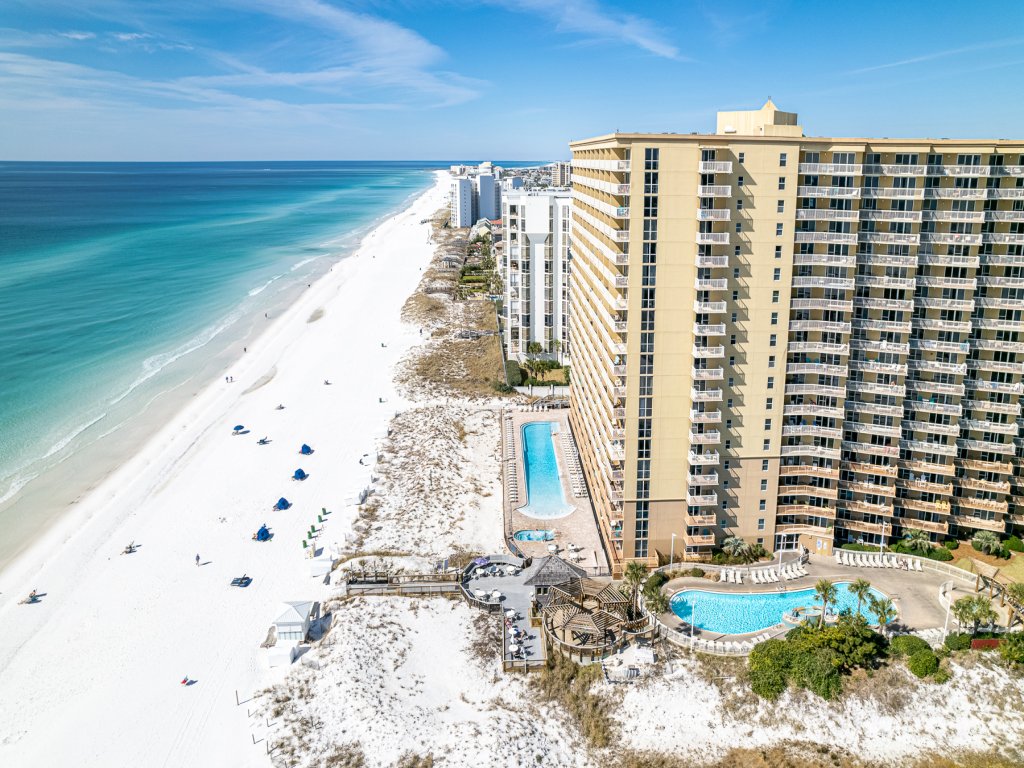 Pelican Beach 1811 is a Gulf front 1 BR that sleeps 6 - amazing views Vacation Rental in Destin - RedAwning