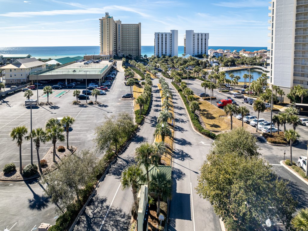 Pelican Beach 1811 is a Gulf front 1 BR that sleeps 6 - amazing views Vacation Rental in Destin - RedAwning