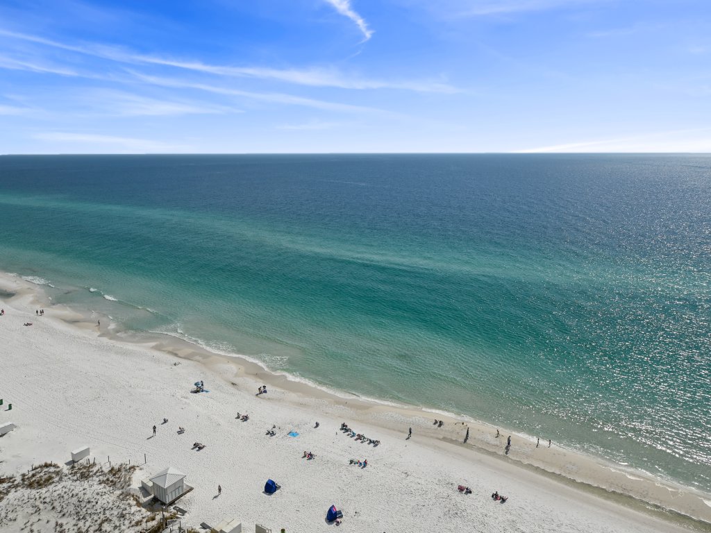 Pelican Beach 1811 is a Gulf front 1 BR that sleeps 6 - amazing views Vacation Rental in Destin - RedAwning