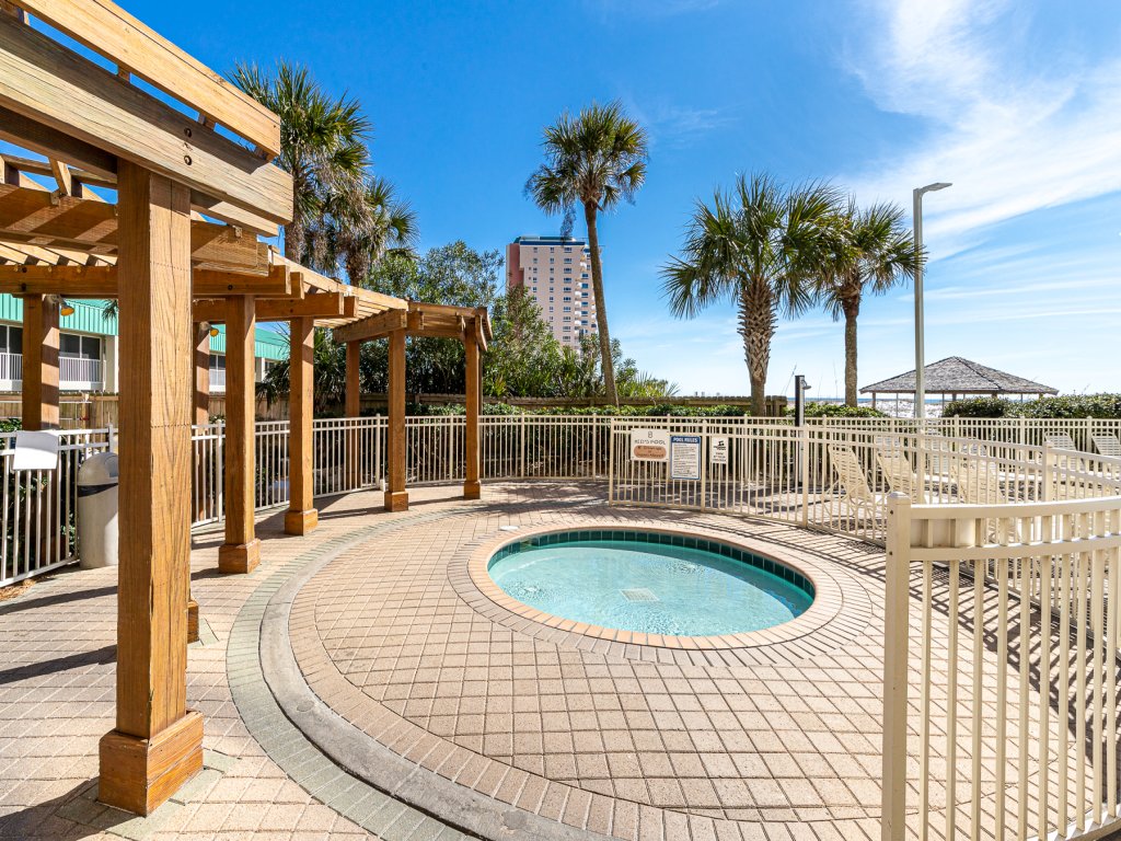 Pelican Beach 1811 is a Gulf front 1 BR that sleeps 6 - amazing views Vacation Rental in Destin - RedAwning