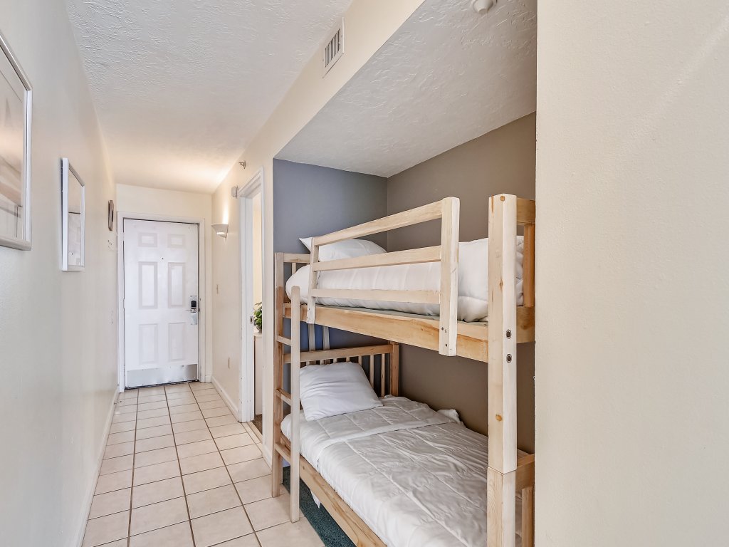 Pelican Beach 1811 is a Gulf front 1 BR that sleeps 6 - amazing views Vacation Rental in Destin - RedAwning