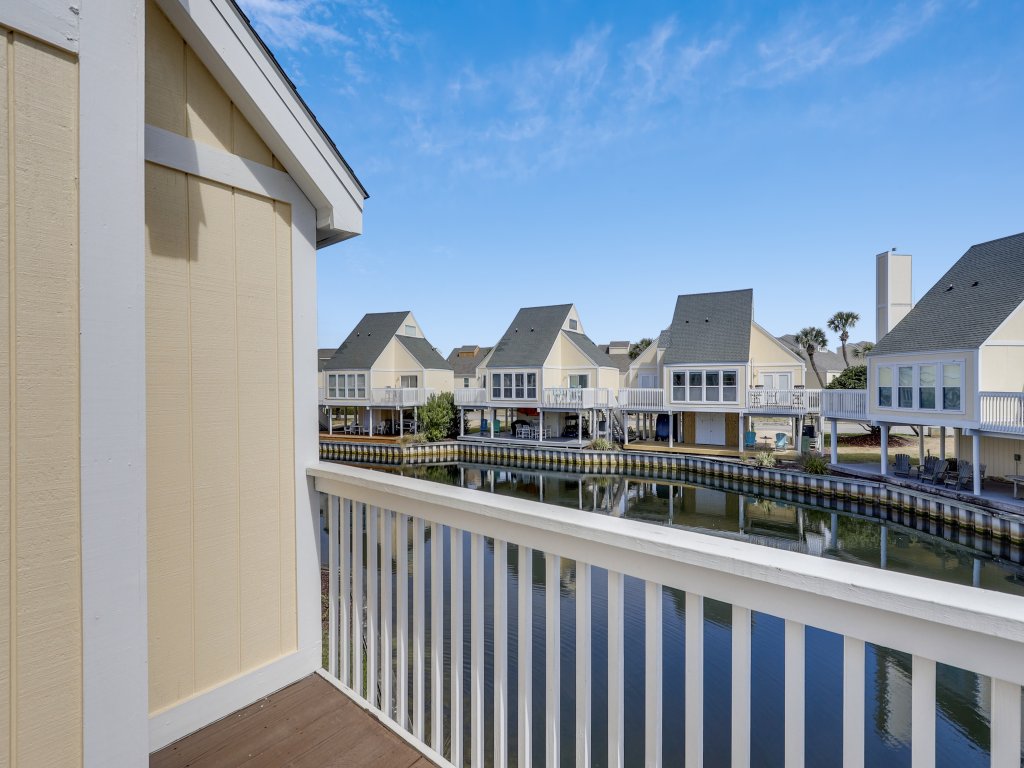 SPC 12 is a 3 BR Villas that sleeps 10 on the lake Vacation Rental in Destin - RedAwning