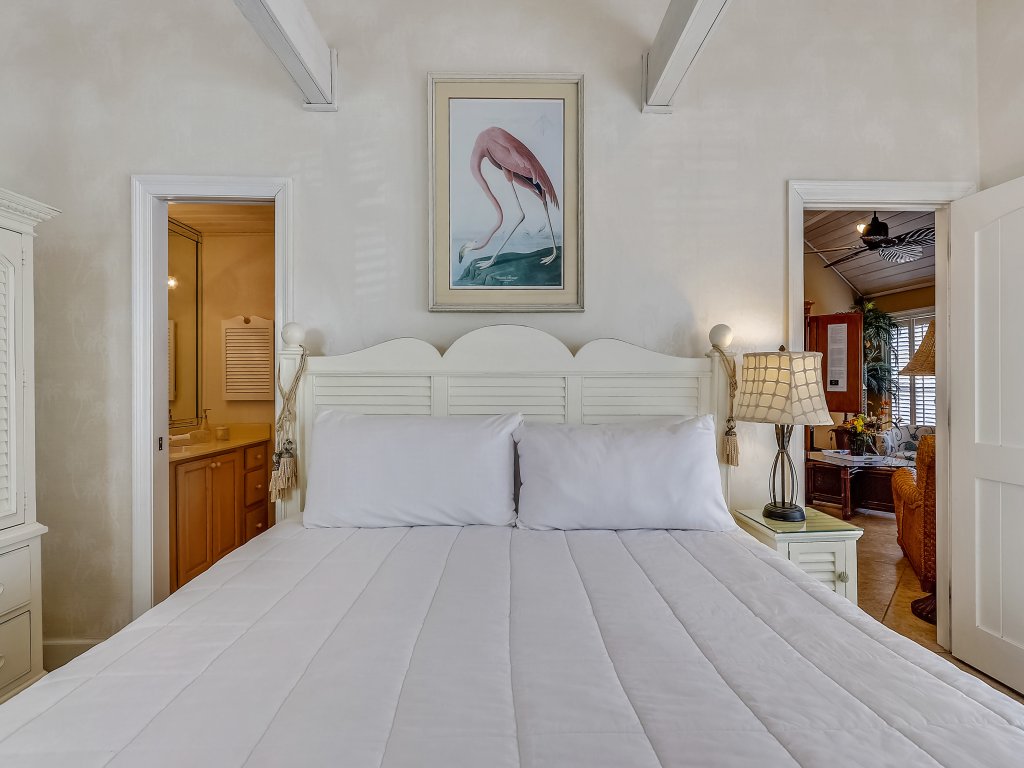 SPC 12 is a 3 BR Villas that sleeps 10 on the lake Vacation Rental in Destin - RedAwning