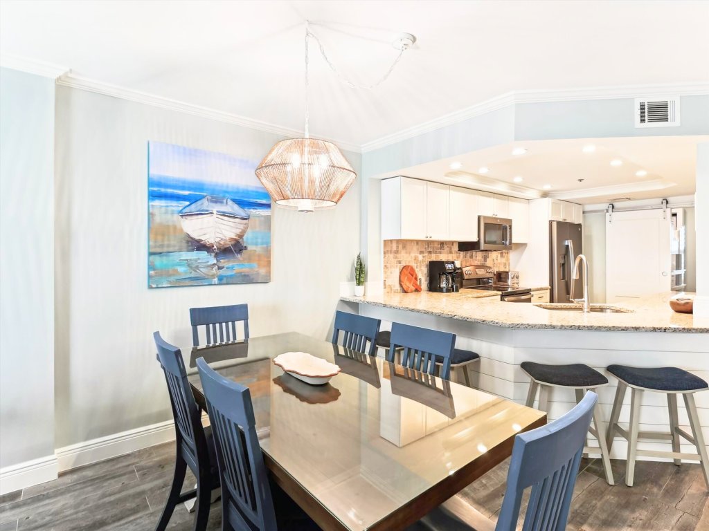 IR 405 Stunning is the only word to describe a unit that has been totally redone Vacation Rental in Destin - RedAwning