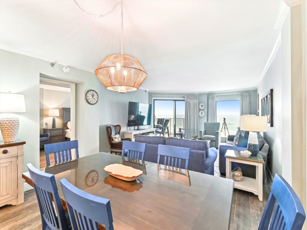 IR 405 Stunning is the only word to describe a unit that has been totally redone Vacation Rental in Destin - RedAwning